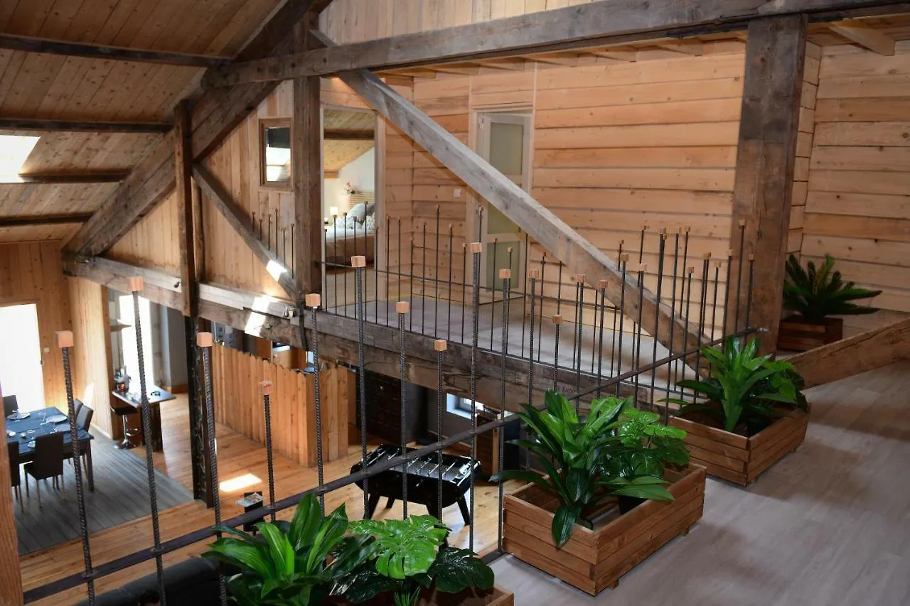 Séjour chez l'habitant Appartement Loft atypique l'Olivier à Barjols France